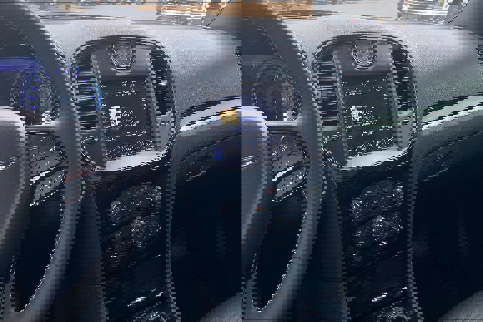 Used 2023 Chrysler 300 S w/ Comfort Group RWD image 7