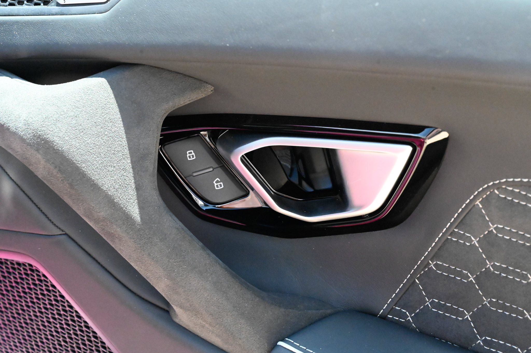 Used 2024 Lamborghini Huracan Tecnica RWD image 44