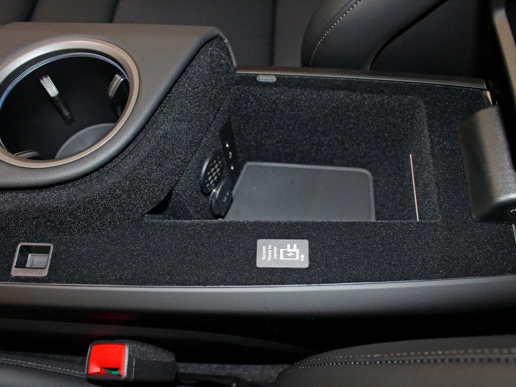 Certified 2026 Porsche Taycan image 33