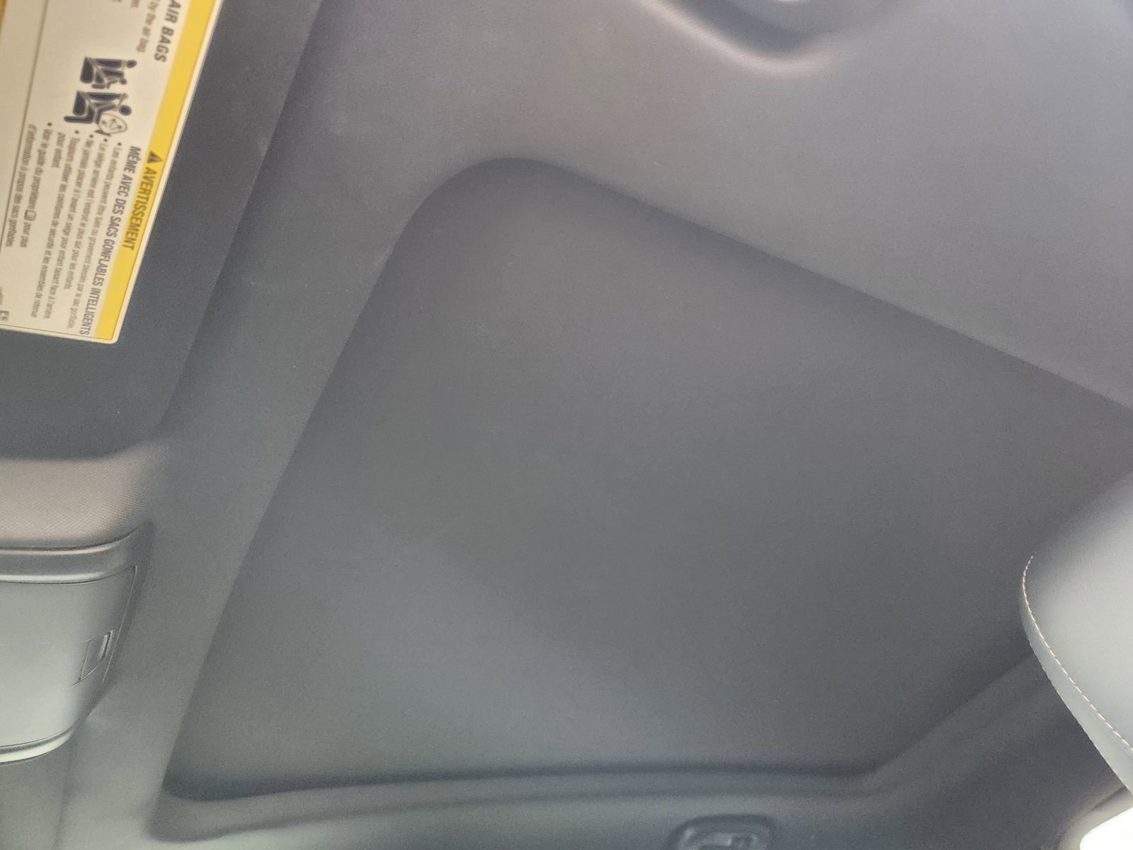 Used 2023 Cadillac XT4 Sport w/ Cold Weather Package image 25