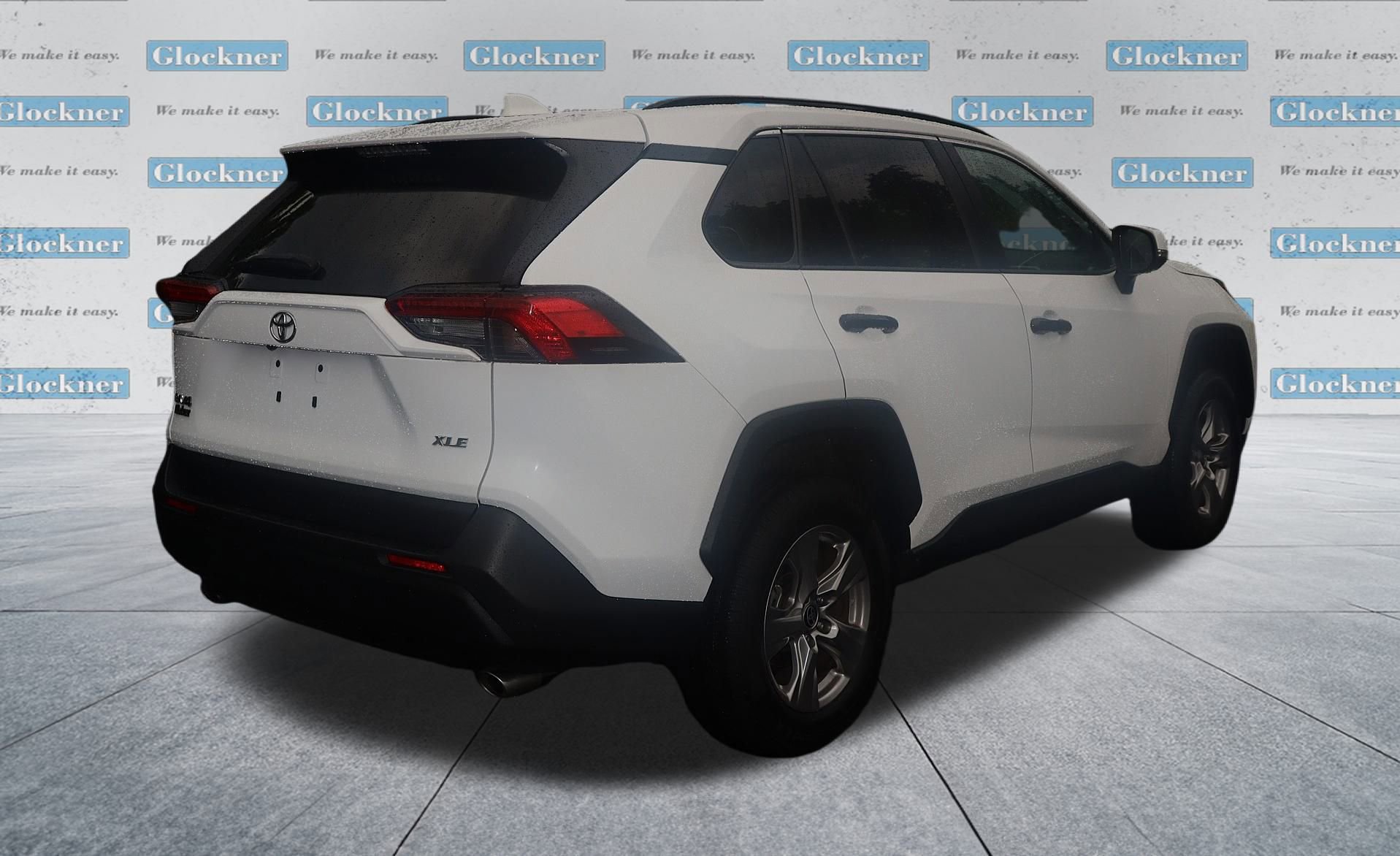 Used 2023 Toyota RAV4 XLE image 6