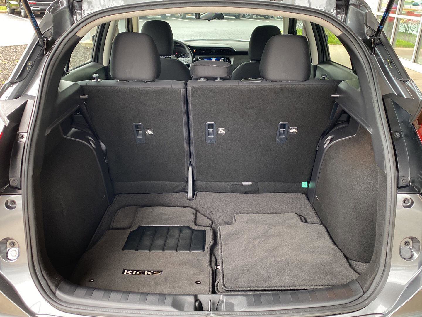 Certified 2023 Nissan Kicks SV FWD image 10