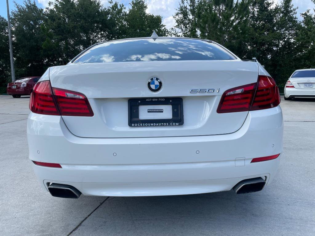 Used 2011 BMW 550i xDrive Sedan AWD/4WD image 6