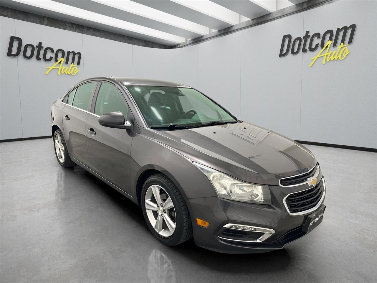 Used 2015 Chevrolet Cruze LT FWD image 6