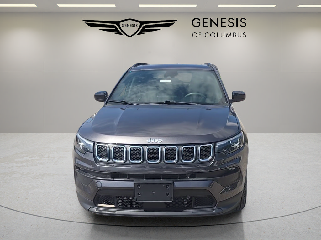 Used 2023 Jeep Compass Latitude w/ Sun and Sound Group AWD/4WD image 8