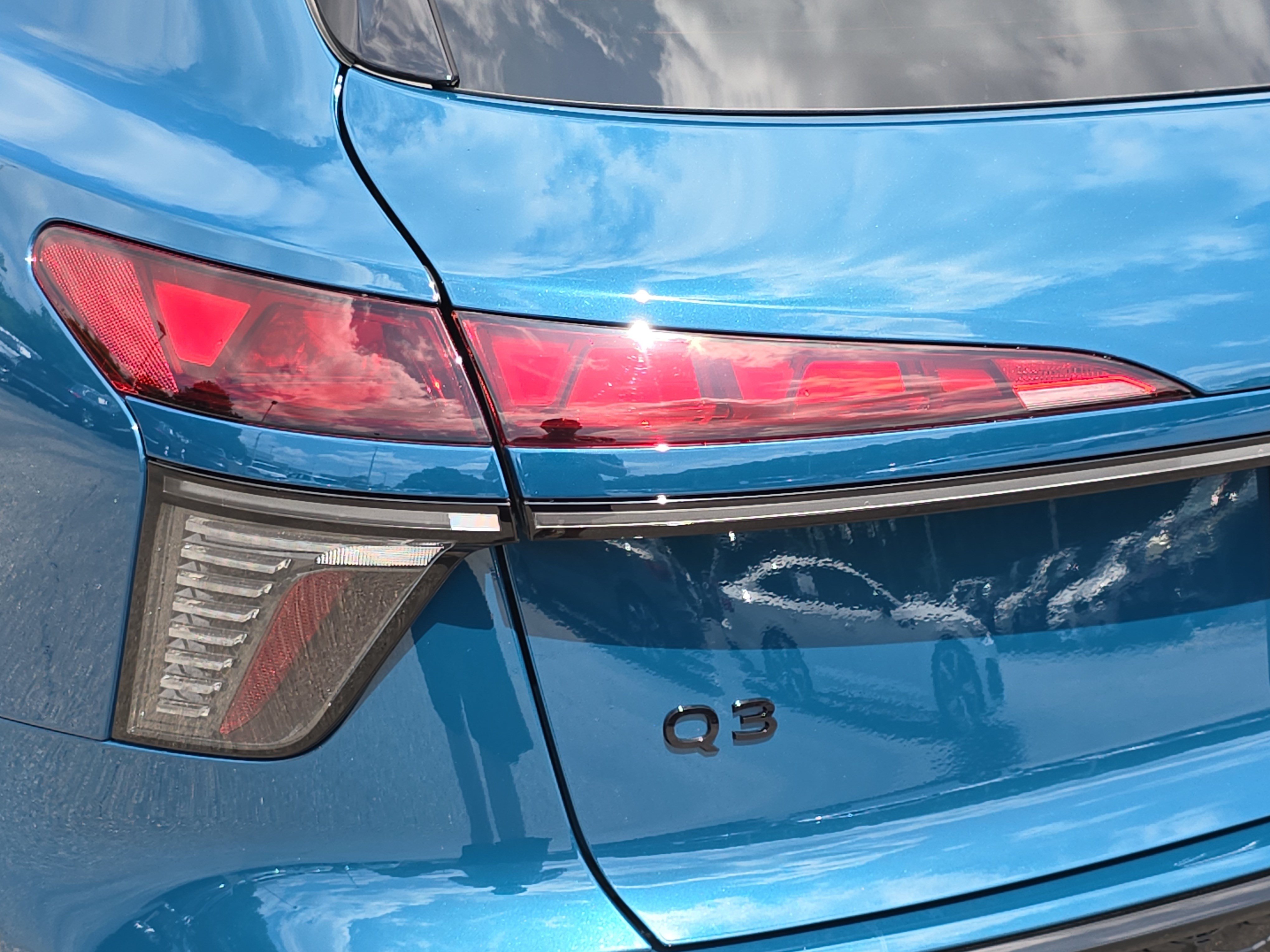New 2026 Audi Q3 quattro 2.0T AWD/4WD image 34