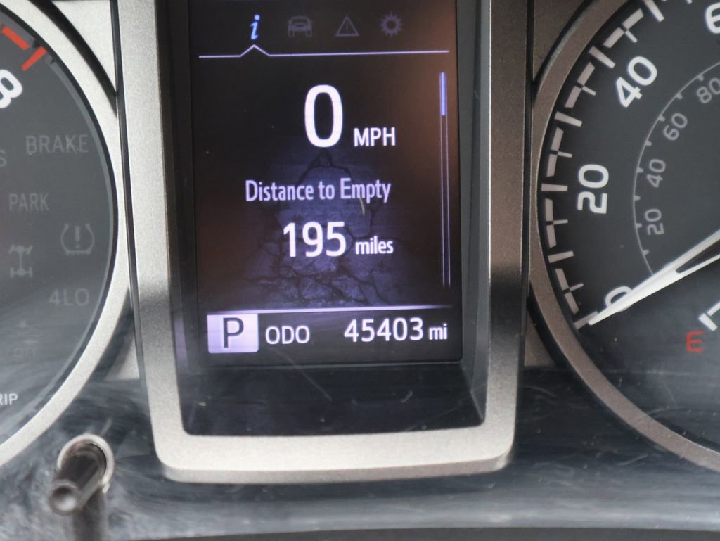 Used 2023 Toyota Tacoma TRD Off-Road image 29