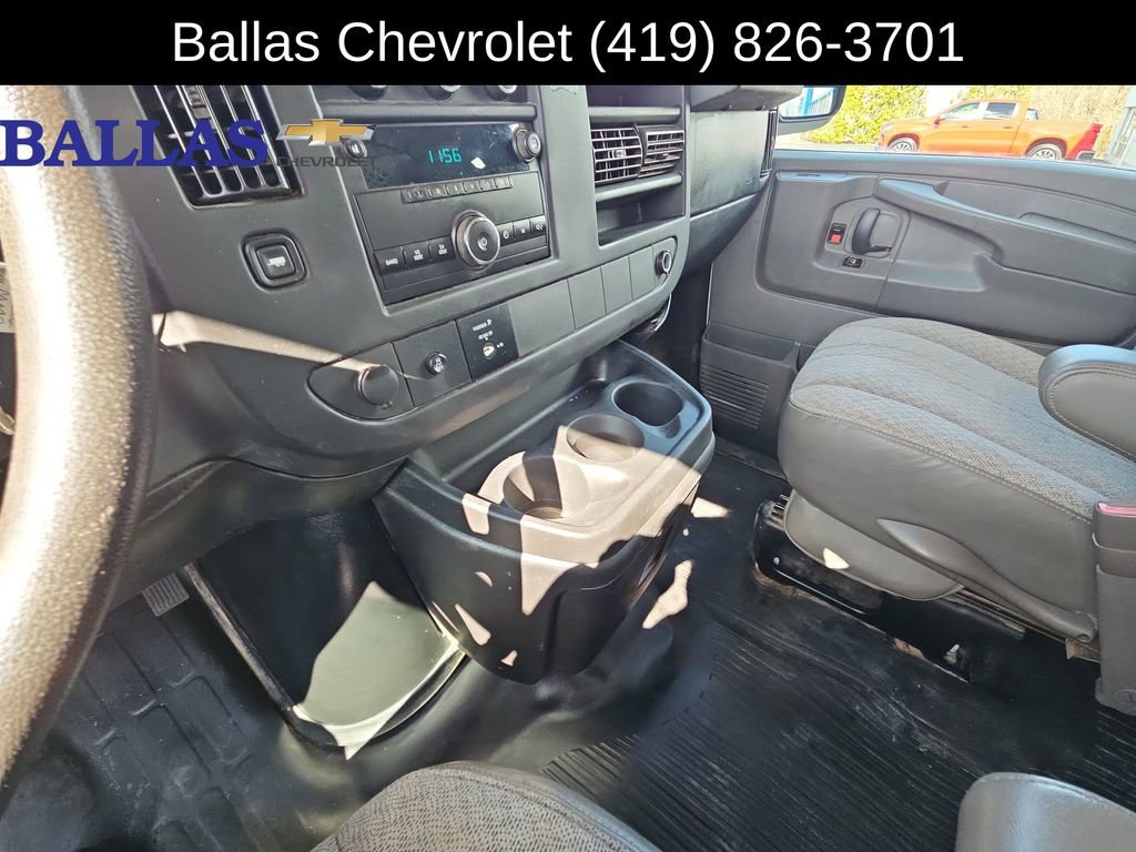 Used 2014 Chevrolet Express 2500 RWD image 15