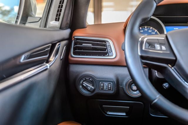 Used 2018 Maserati Ghibli RWD image 30