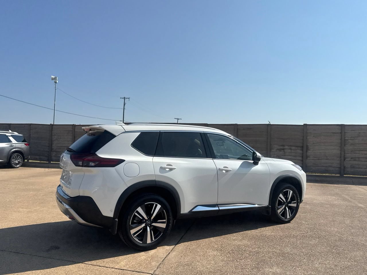 Certified 2023 Nissan Rogue Platinum w/ Platinum Premium Package AWD/4WD image 21