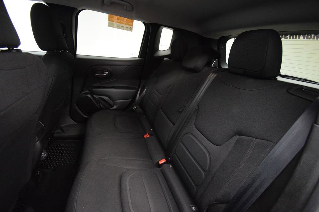 Used 2022 Jeep Renegade Latitude w/ Convenience Group AWD/4WD image 23