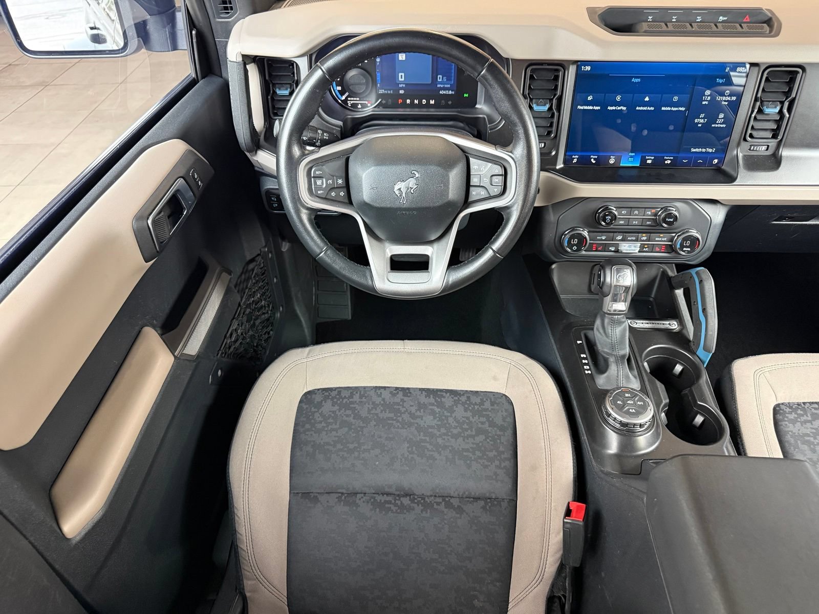 Used 2023 Ford Bronco Wildtrak AWD/4WD image 26