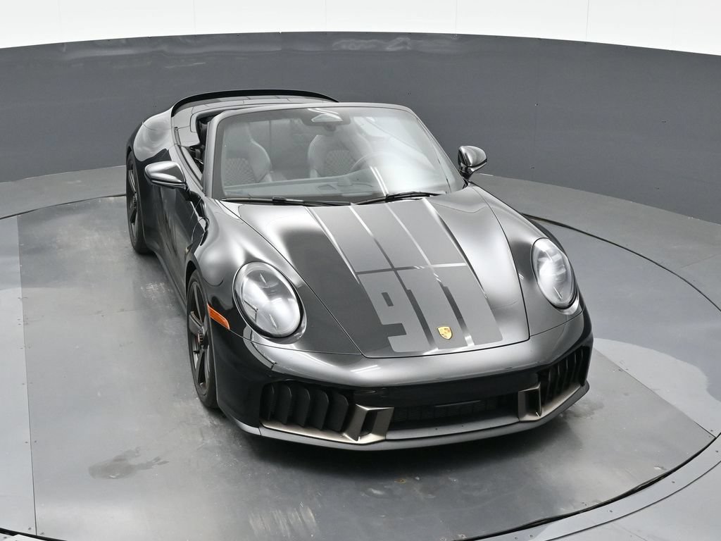 Certified 2026 Porsche 911 GTS RWD image 32