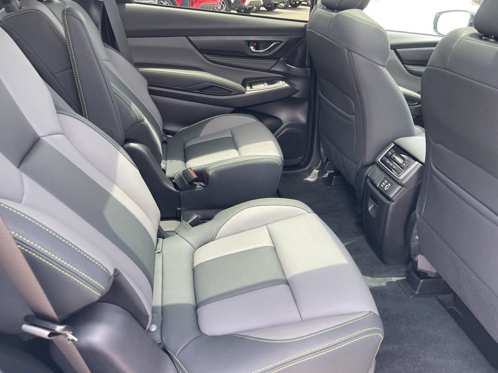 Certified 2025 Subaru Ascent Onyx Edition AWD/4WD image 35