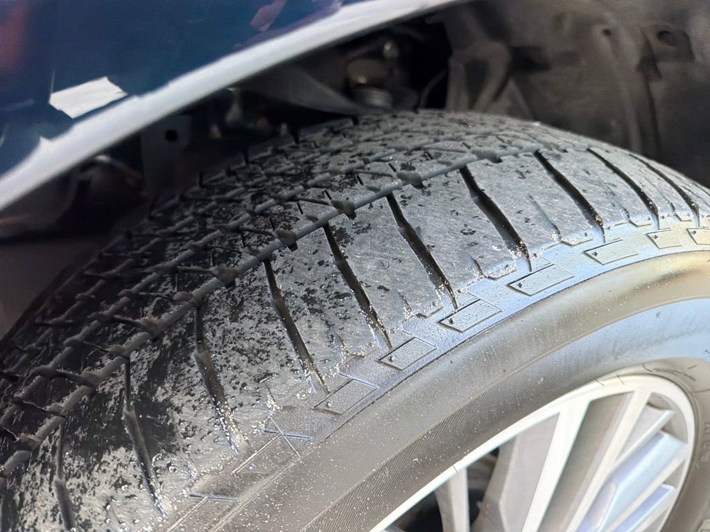 Used 2024 Nissan Armada SL w/ Captain's Chairs Package image 12