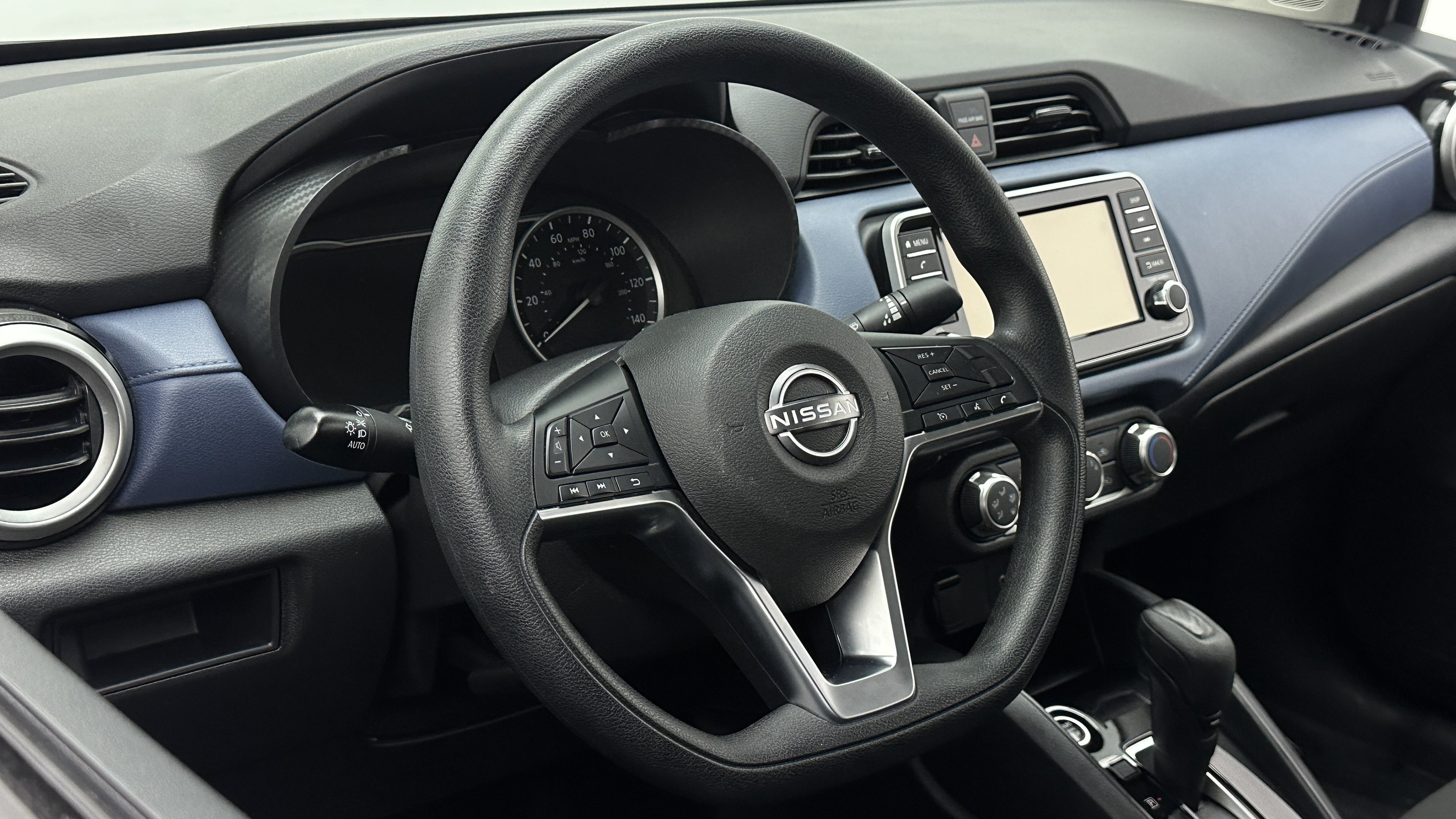 Used 2025 Nissan Versa SV FWD image 8