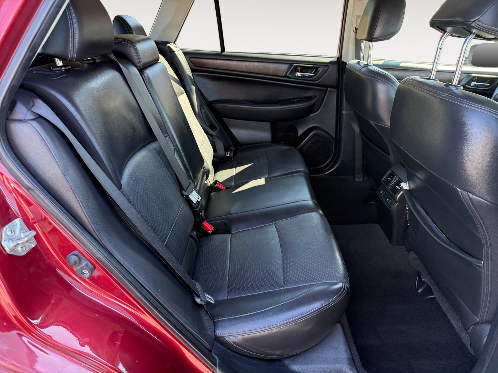 Used 2015 Subaru Outback 2.5i Limited AWD/4WD image 18