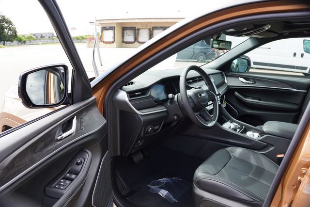 New 2026 Jeep Grand Cherokee Limited AWD/4WD image 10