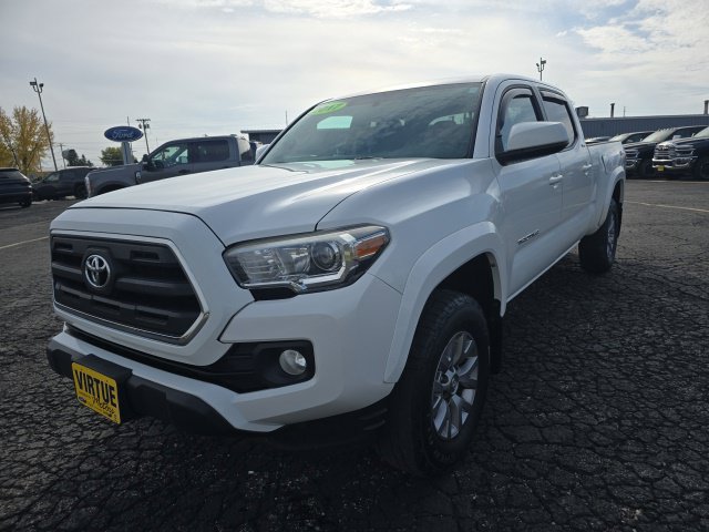 Used 2017 Toyota Tacoma SR5 w/ Tow Package AWD/4WD image 3