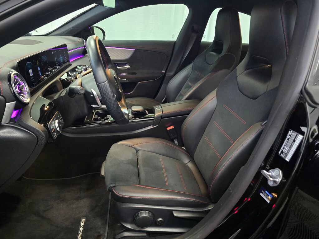 Used 2022 Mercedes-Benz CLA 250 4MATIC image 11