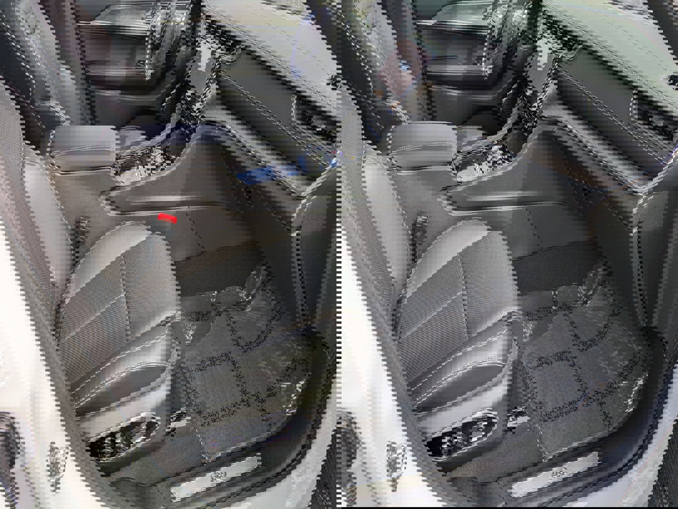 Certified 2025 Jeep Grand Cherokee Overland w/ Luxury Tech Group IV image 34