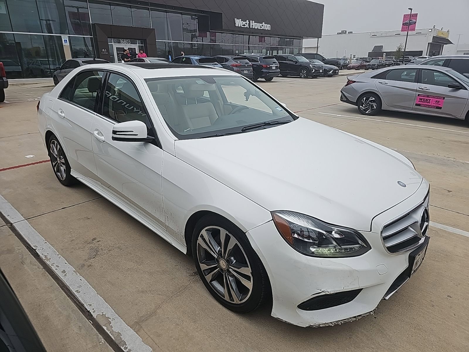 Used 2014 Mercedes-Benz E 350 Sedan image 3