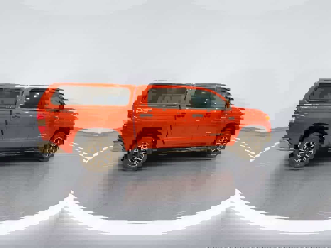 Used 2017 Toyota Tundra SR5 image 9