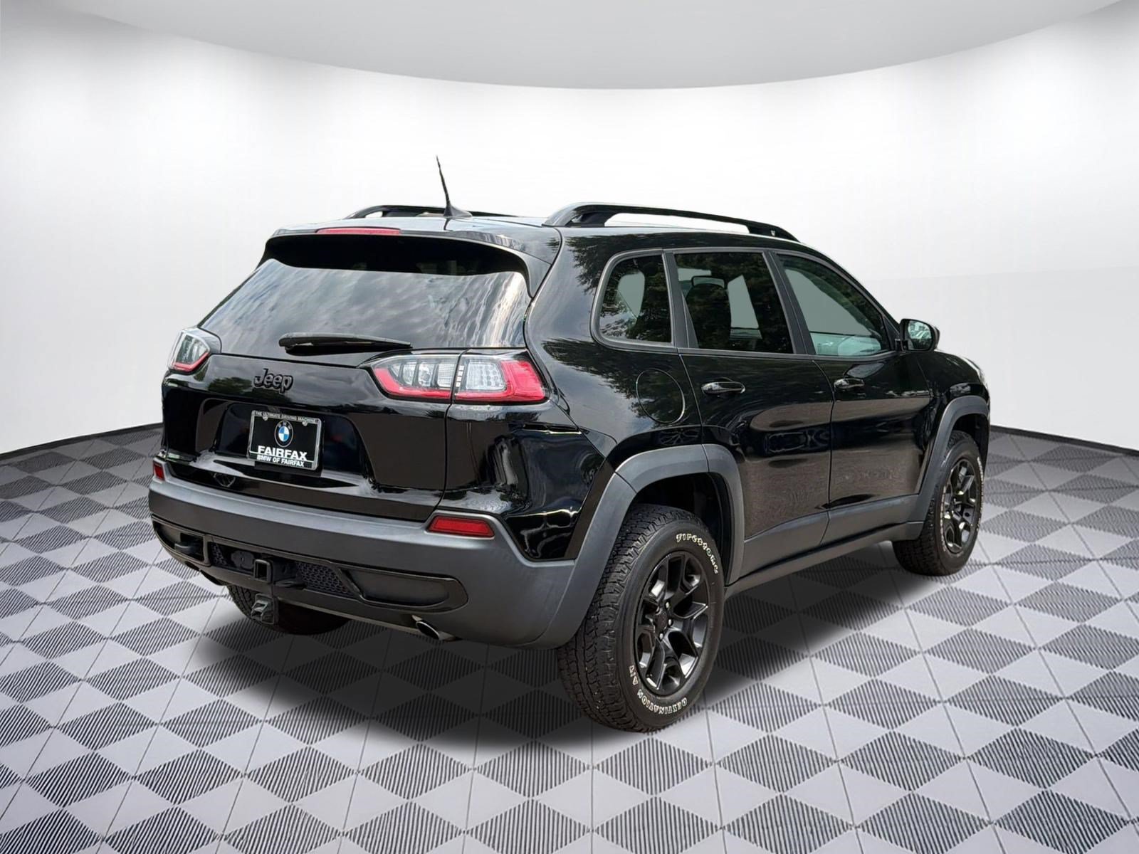 Used 2022 Jeep Cherokee Latitude w/ Sun & Sound Group AWD/4WD image 9