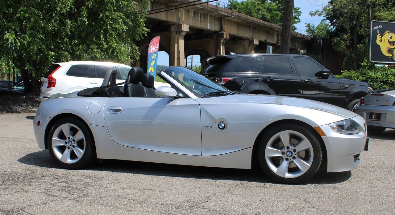 Used 2006 BMW Z4 3.0i RWD image 11