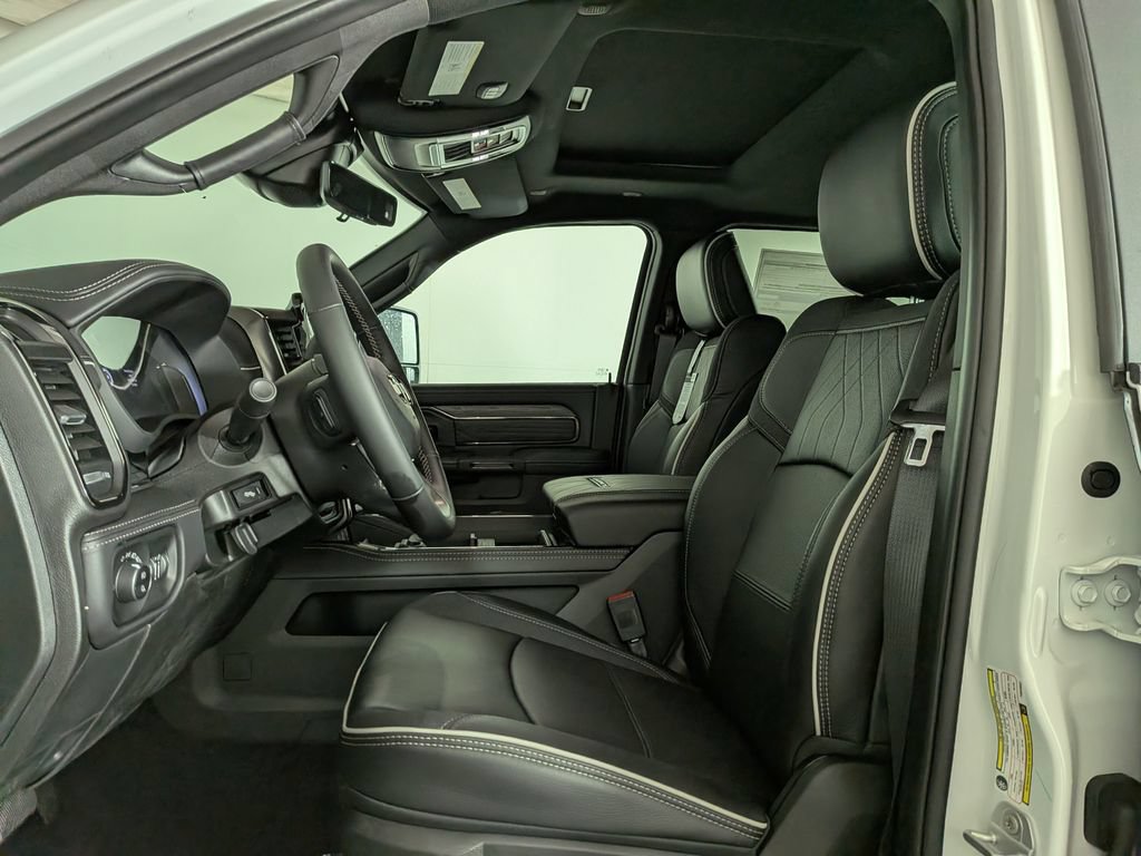 New 2026 RAM 2500 Limited AWD/4WD image 14