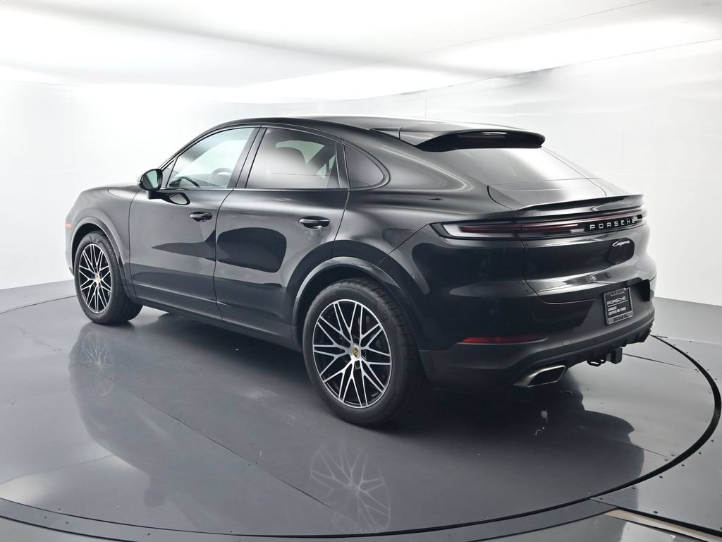 Certified 2024 Porsche Cayenne Coupe AWD/4WD image 3