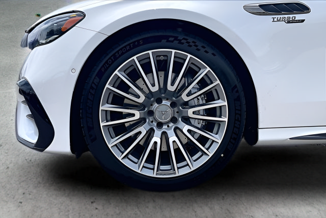 New 2026 Mercedes-Benz E 53 AMG e 4MATIC Sedan image 21