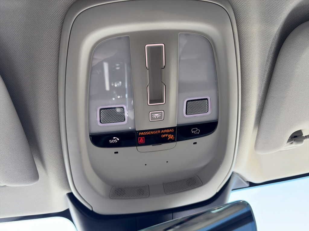 Used 2024 Volvo S60 B5 Core w/ Climate Package image 24