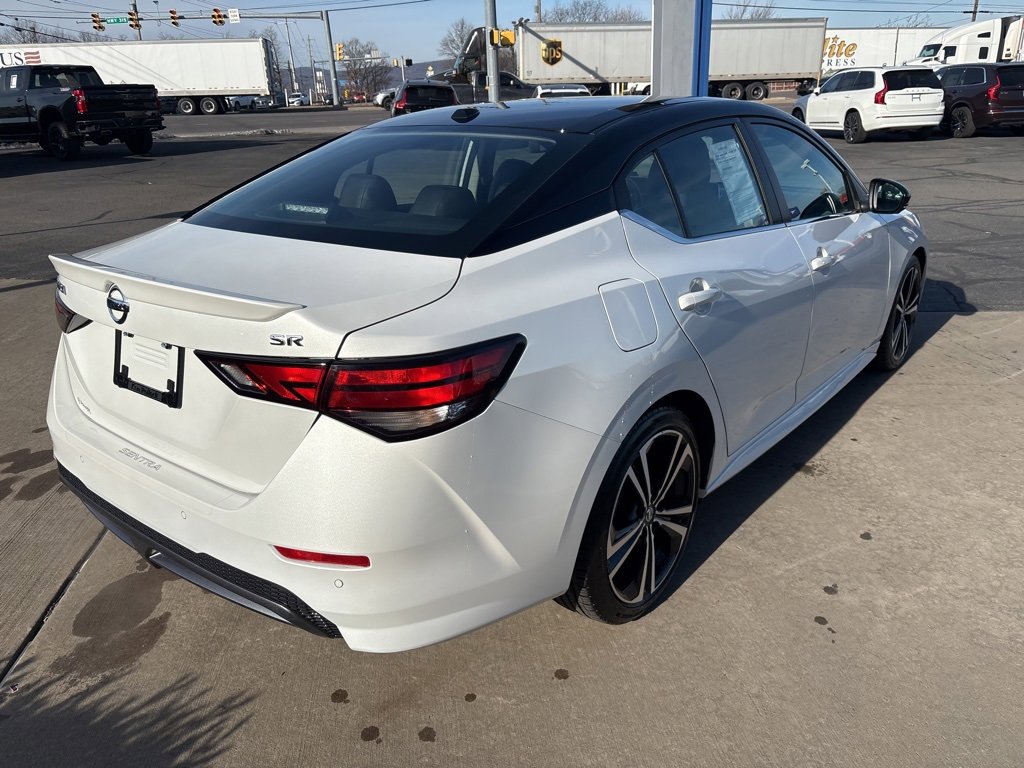 Used 2021 Nissan Sentra SR w/ SR Premium Package image 5