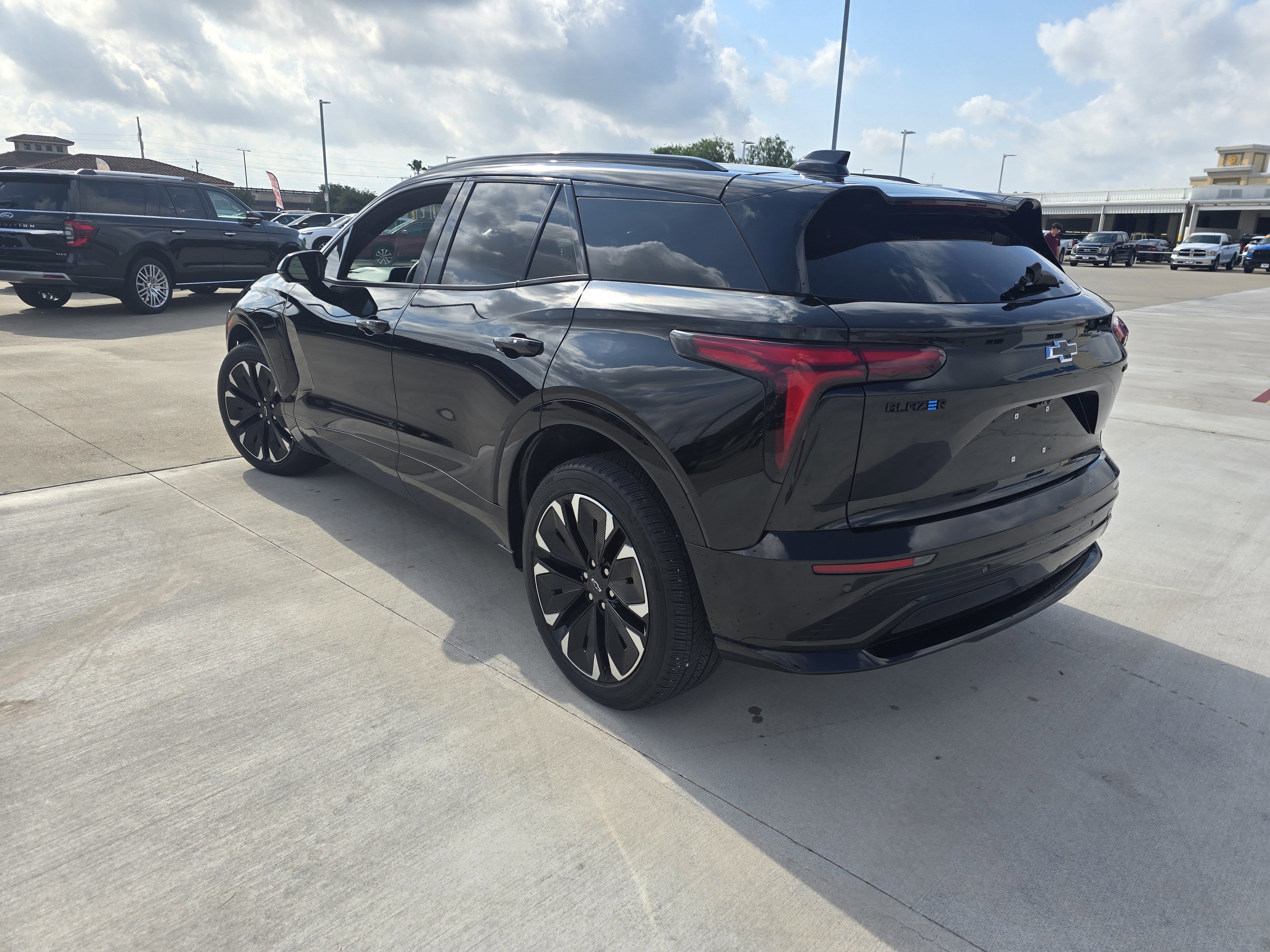 Used 2024 Chevrolet Blazer EV RS image 5