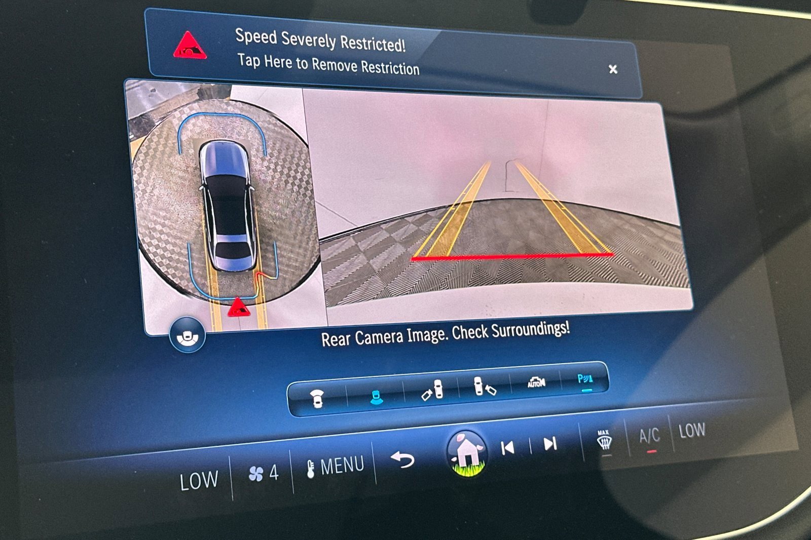Used 2025 Mercedes-Benz E 350 Sedan image 18