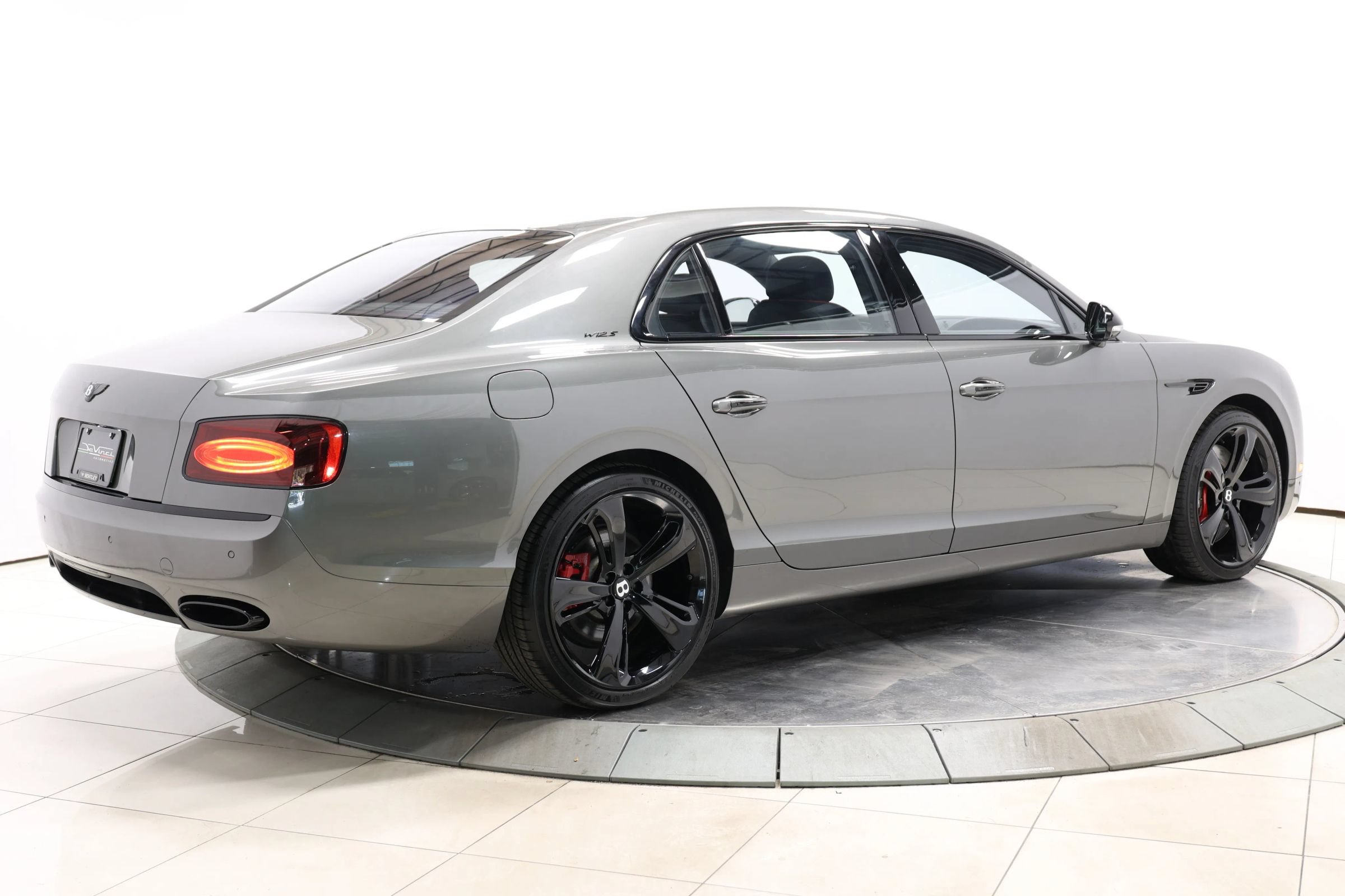 Used 2017 Bentley Flying Spur S W12 AWD/4WD image 4