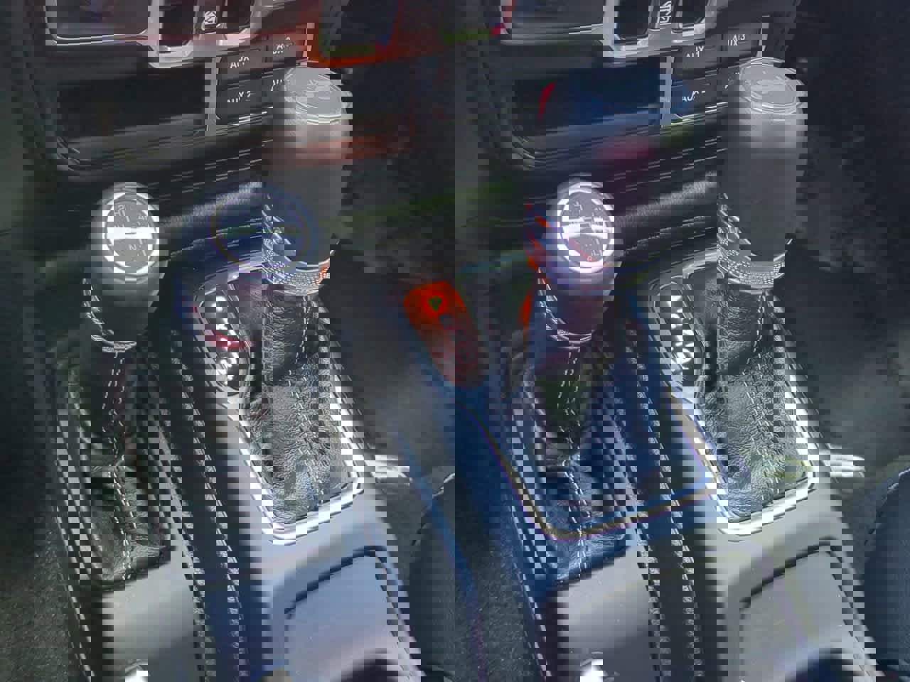 Used 2023 Jeep Wrangler Sahara image 33