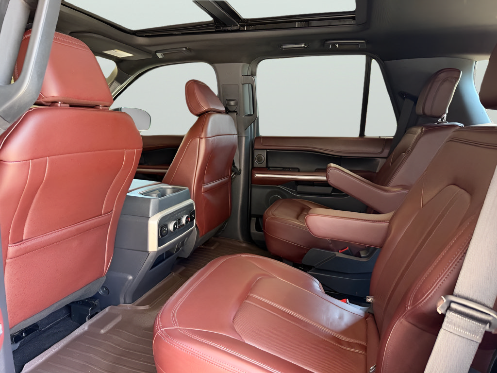Used 2023 Ford Expedition Limited RWD image 12