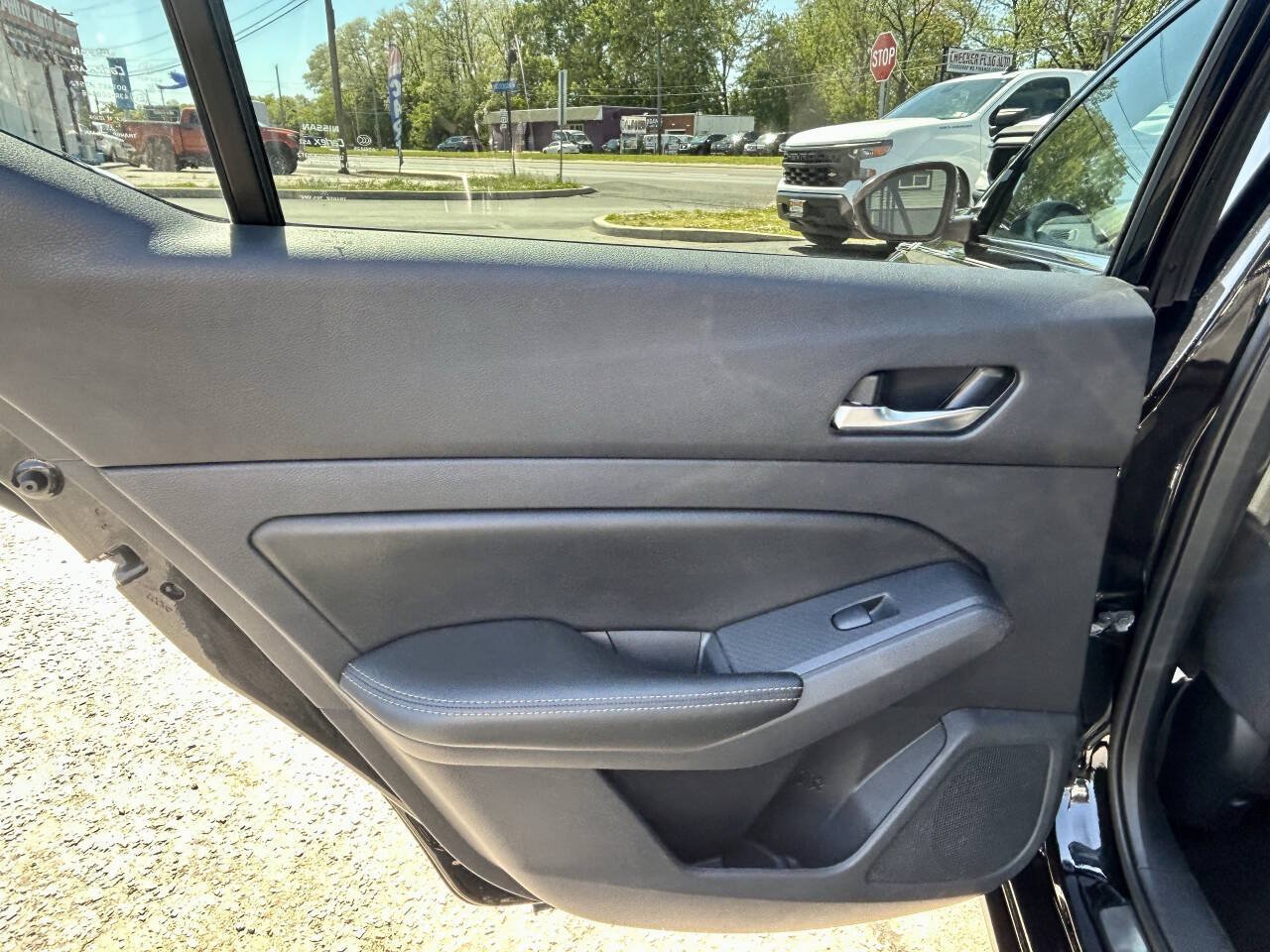 Used 2019 Nissan Altima 2.5 SV FWD image 14