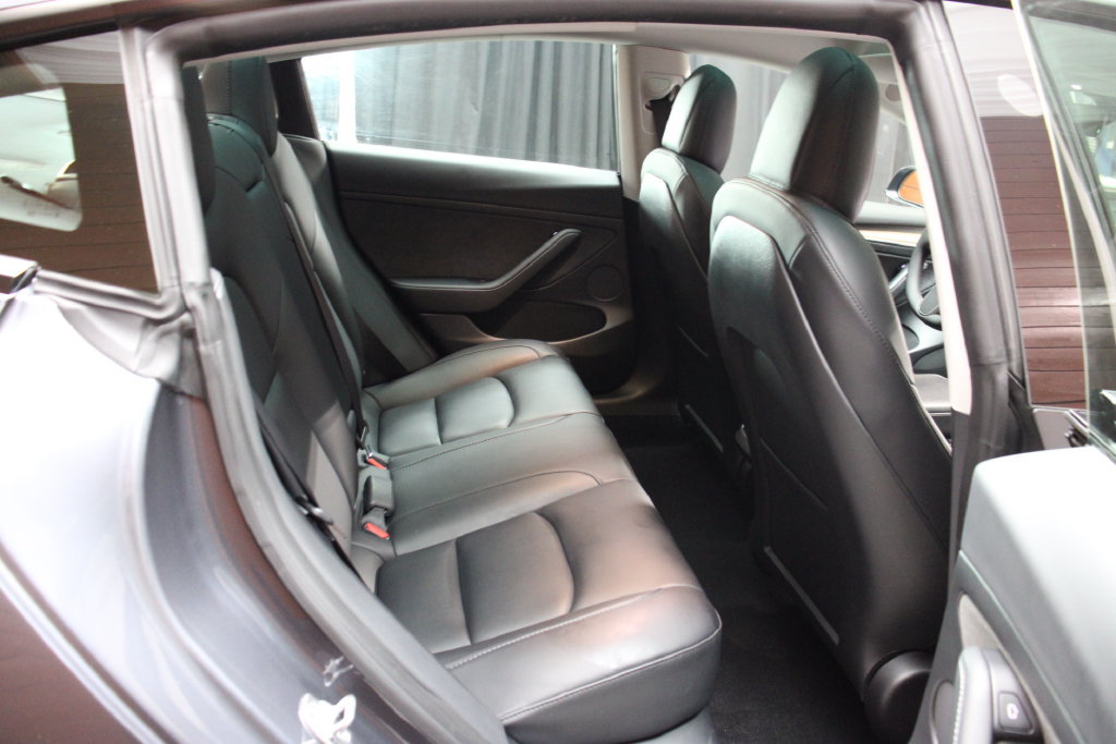 Used 2023 Tesla Model 3 Standard Range RWD image 19
