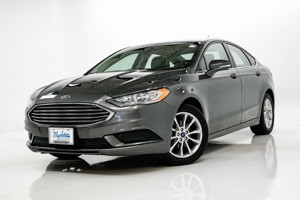 Used 2017 Ford Fusion SE