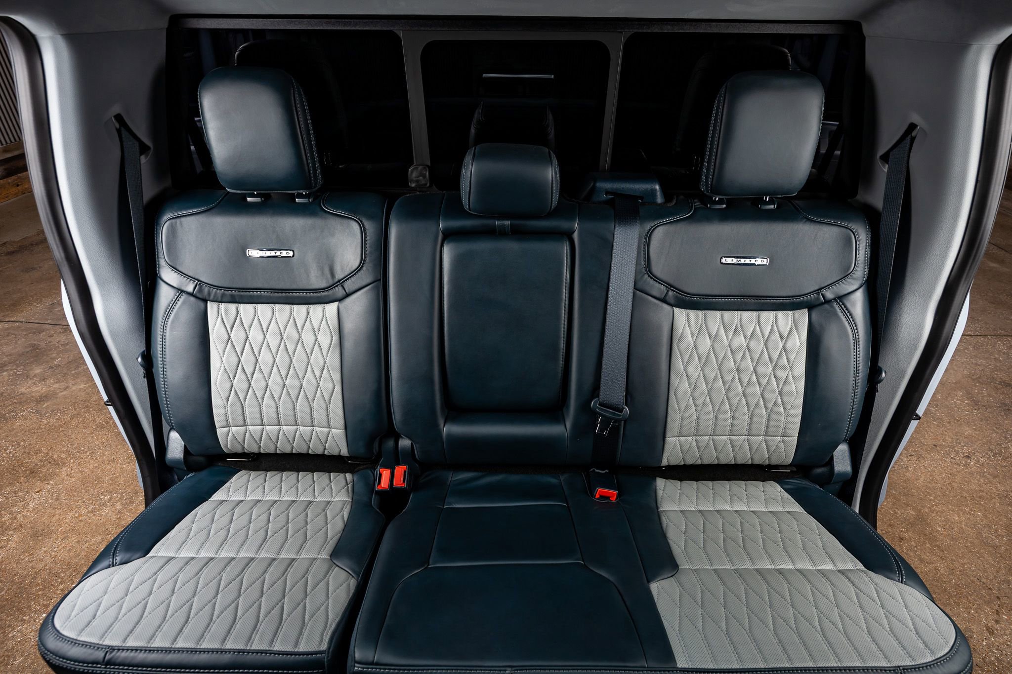 Used 2024 Ford F250 Limited w/ FX4 Off-Road Package image 34