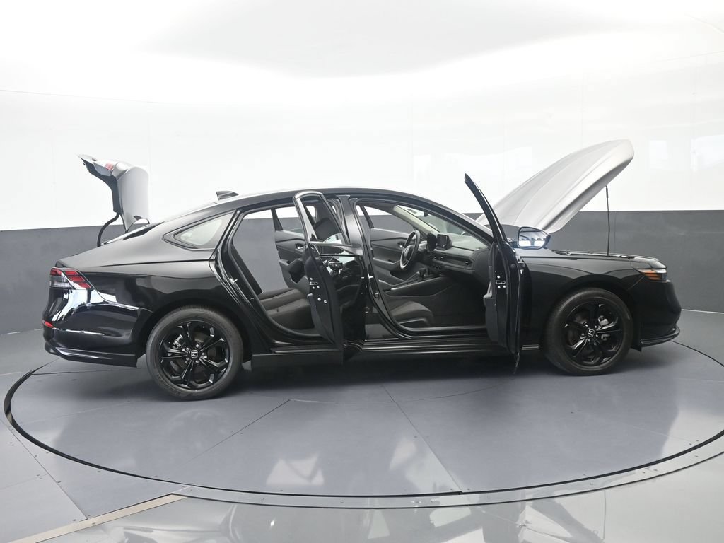 Used 2025 Honda Accord SE image 71