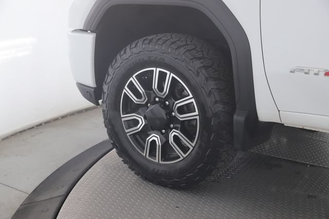Used 2020 GMC Sierra 3500 AT4 w/ AT4 Premium Package AWD/4WD image 13