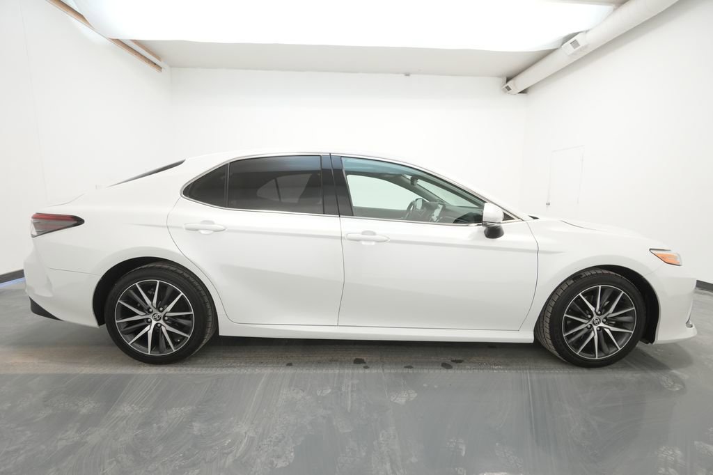 Used 2023 Toyota Camry XLE w/ Navigation Package AWD/4WD image 9
