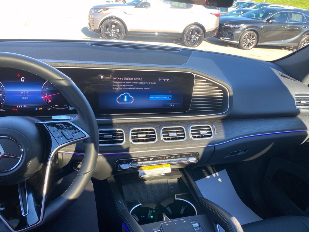 New 2026 Mercedes-Benz GLS 580 4MATIC image 35