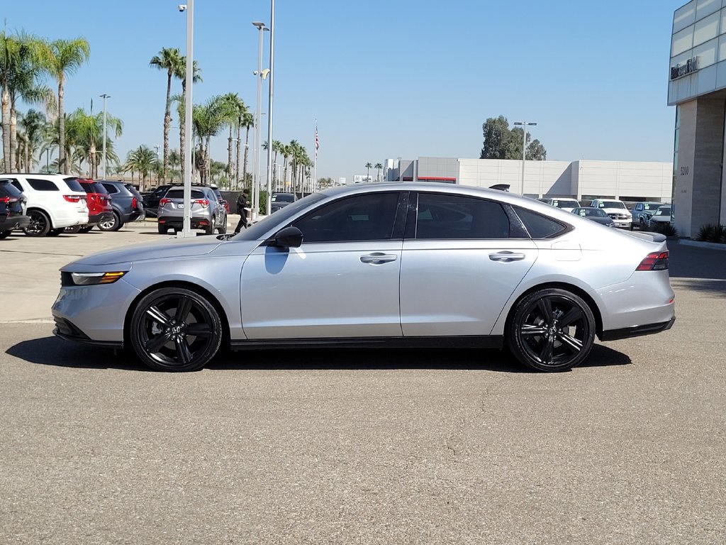Used 2025 Honda Accord Sport image 9