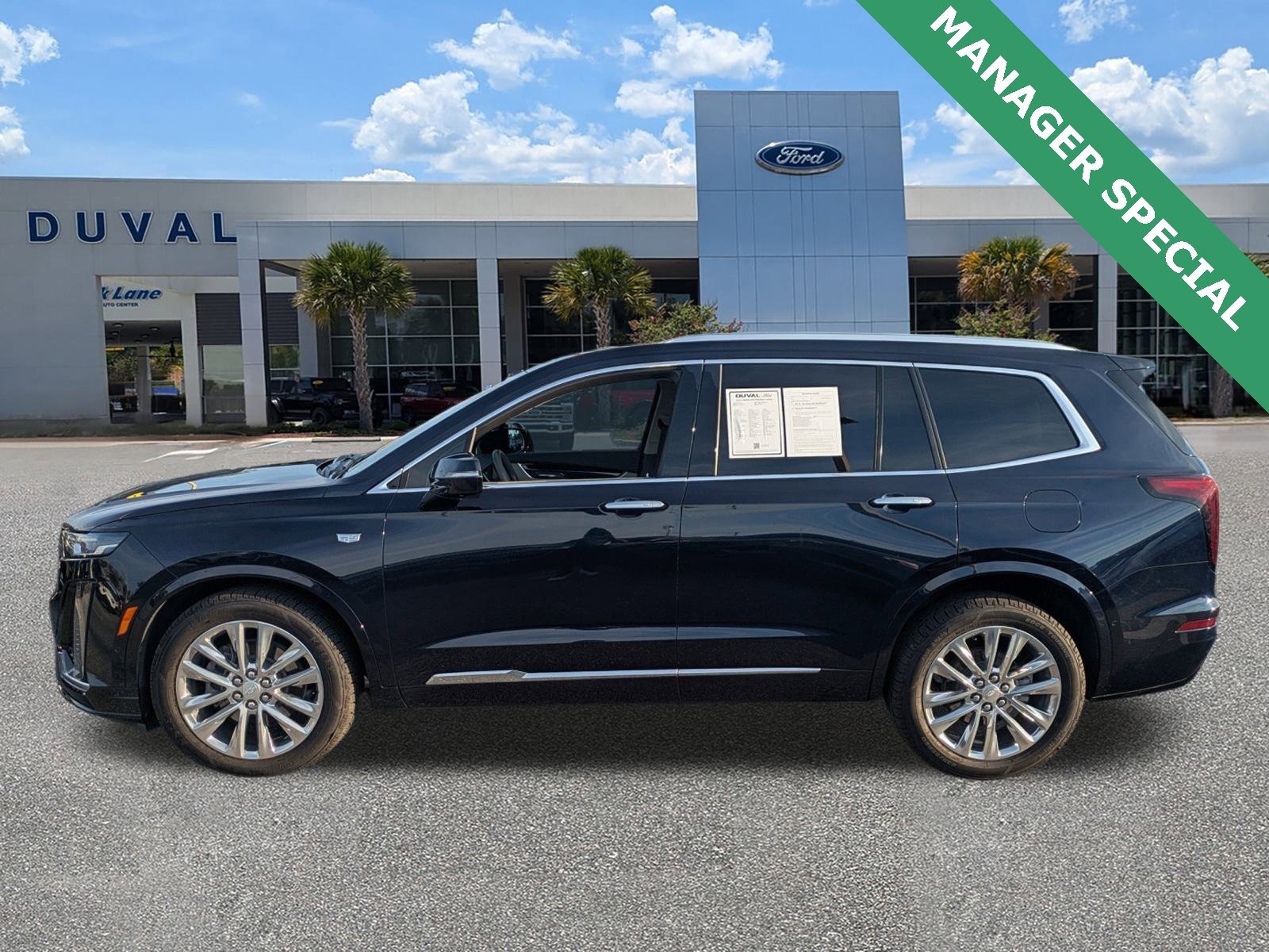 Used 2022 Cadillac XT6 Premium Luxury w/ Technology Package image 7