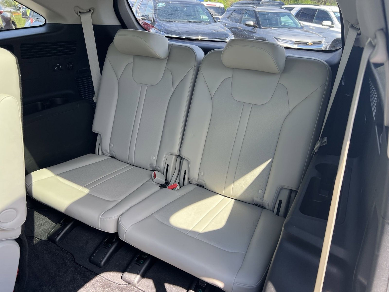 Used 2023 Kia Sorento SX AWD/4WD image 34